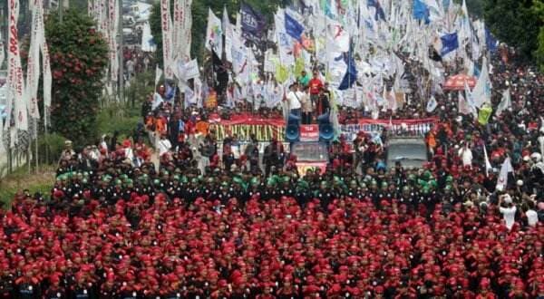 Aksi May Day, 50 Ribu Buruh Bakal Turun ke Jalan Geruduk Istana