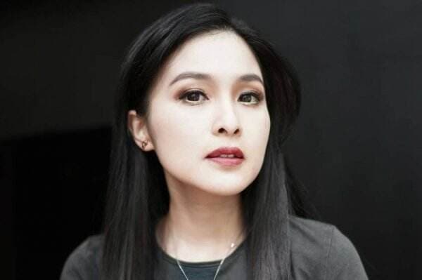 Akun Instagram Sandra Dewi Aktif Lagi, Foto dan Following Menghilang