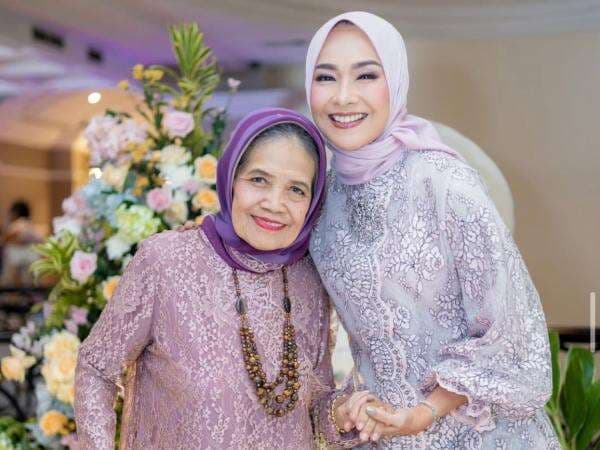 Innalillahi, Alya Rohali Berduka Cita Innalillahi, Alya Rohali Berduka Cita