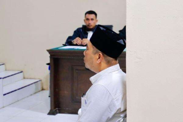 Anggota DPRA Jalani Sidang Kasus Dugaan Penganiayaan Anak di Aceh Barat Anggota DPRA Jalani Sidang Kasus Dugaan Penganiayaan Anak di Aceh Barat