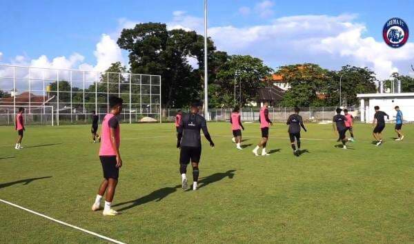 Arema FC vs Persebaya Surabaya: Singo Edan Sesali Laga Digelar Tanpa Penonton Arema FC vs Persebaya Surabaya: Singo Edan Sesali Laga Digelar Tanpa Penonton
