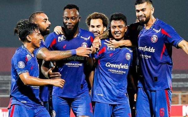 Derby Jatim Arema FC vs Persebaya Surabaya Digelar di Bali, Ini Alasannya Derby Jatim Arema FC vs Persebaya Surabaya Digelar di Bali, Ini Alasannya