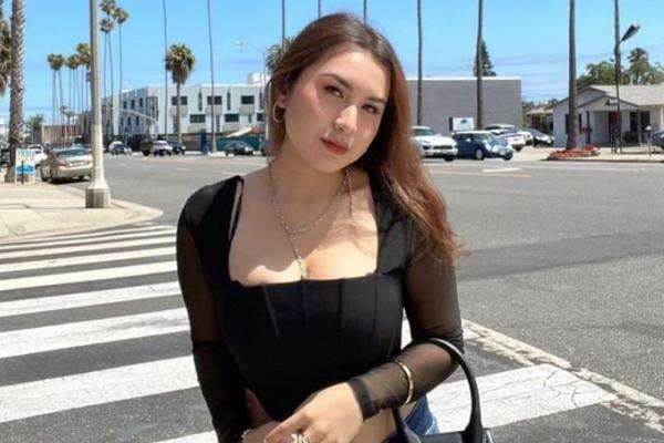 Profil Audrey Davis, Pemeran Wanita dalam Video Syur yang Viral Profil Audrey Davis, Pemeran Wanita dalam Video Syur yang Viral