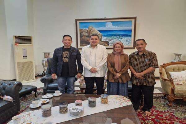 AYP Silaturahmi ke Wali Kota Makassar Munafri: Perindo Komitmen Dukung Pemerintahan Appi-Aliyah AYP Silaturahmi ke Wali Kota Makassar Munafri: Perindo Komitmen Dukung Pemerintahan Appi-Aliyah