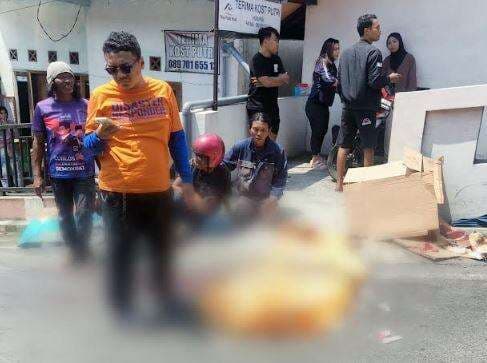 Kecelakaan Maut Truk Tabrak Motor usai Gagal Nanjak di Malang, 1 Balita Tewas 3 Luka Kecelakaan Maut Truk Tabrak Motor usai Gagal Nanjak di Malang, 1 Balita Tewas 3 Luka