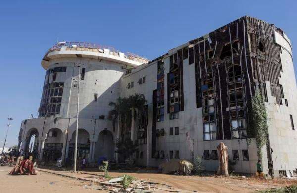 Militer Sudan Rebut Istana Presiden dari RSF Usai 2 Tahun Perang Saudara Militer Sudan Rebut Istana Presiden dari RSF Usai 2 Tahun Perang Saudara