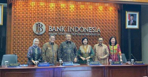 Sikap BI soal AS Kritik QRIS dan GPN dalam Negosiasi Tarif Trump Sikap BI soal AS Kritik QRIS dan GPN dalam Negosiasi Tarif Trump