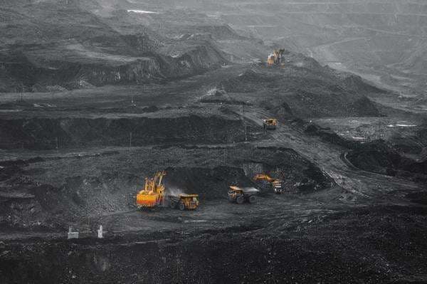 Saham Batu Bara Naik Tajam di Tengah Aturan Baru, INDY Sentuh ARA Saham Batu Bara Naik Tajam di Tengah Aturan Baru, INDY Sentuh ARA