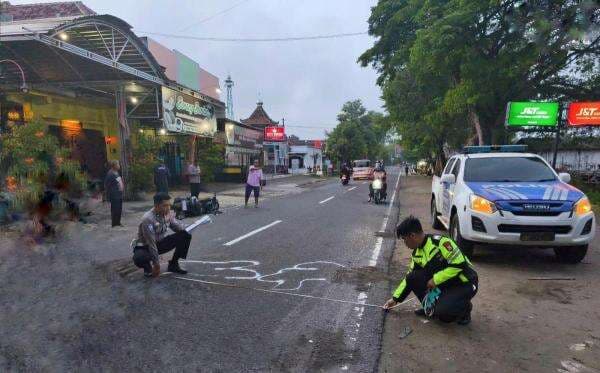 Kecelakaan Ponorogo Hari Ini, 2 Pengendara Motor Tewas Usai Tabrak Depan Kecelakaan Ponorogo Hari Ini, 2 Pengendara Motor Tewas Usai Tabrak Depan