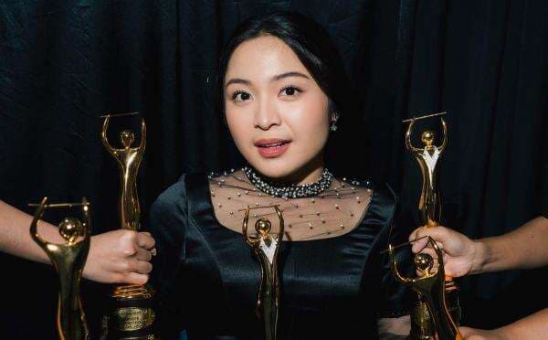 Biodata dan Agama Bernadya, Musisi Terbaik Tahun Ini Biodata dan Agama Bernadya, Musisi Terbaik Tahun Ini