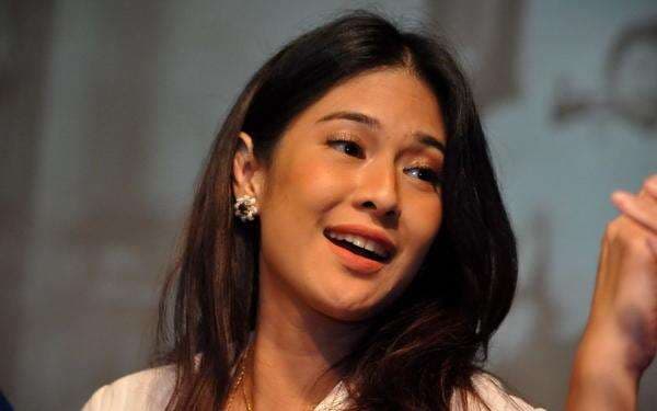 Bikin Ngiler! Dian Sastro Tim Makan Bubur Ayam Diaduk, Netizen Auto Tergoda Bikin Ngiler! Dian Sastro Tim Makan Bubur Ayam Diaduk, Netizen Auto Tergoda