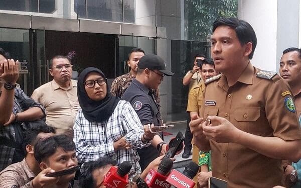 Perbandingan Harta Kekayaan Dedi Mulyadi dengan Lucky Hakim, Siapa yang Lebih Kaya? Perbandingan Harta Kekayaan Dedi Mulyadi dengan Lucky Hakim, Siapa yang Lebih Kaya?