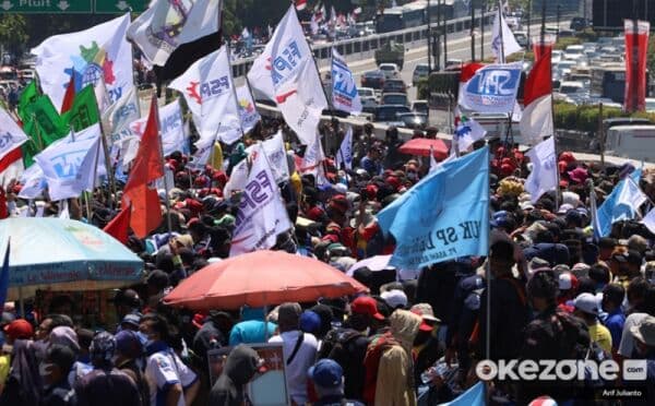 200 Ribu Buruh Bakal Ngumpul di Monas, Bawa 6 Tuntutan saat Aksi May Day 1 Mei 2025 200 Ribu Buruh Bakal Ngumpul di Monas, Bawa 6 Tuntutan saat Aksi May Day 1 Mei 2025