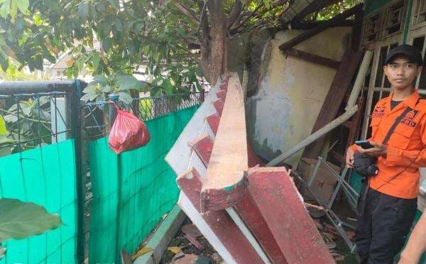 BNPB Sebut Imbas Gempa Dahsyat M4,1 Guncang Bogor, 35 Rumah Rusak Parah BNPB Sebut Imbas Gempa Dahsyat M4,1 Guncang Bogor, 35 Rumah Rusak Parah