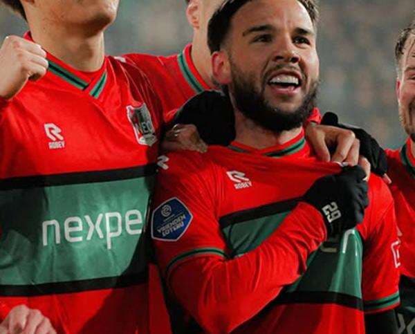 Kisah Calvin Verdonk Tampil Gacor hingga 2 Media Belanda Masukkan Namanya ke Tim Terbaik Liga Belanda 2024-2025 Kisah Calvin Verdonk Tampil Gacor hingga 2 Media Belanda Masukkan Namanya ke Tim Terbaik Liga Belanda 2024-2025