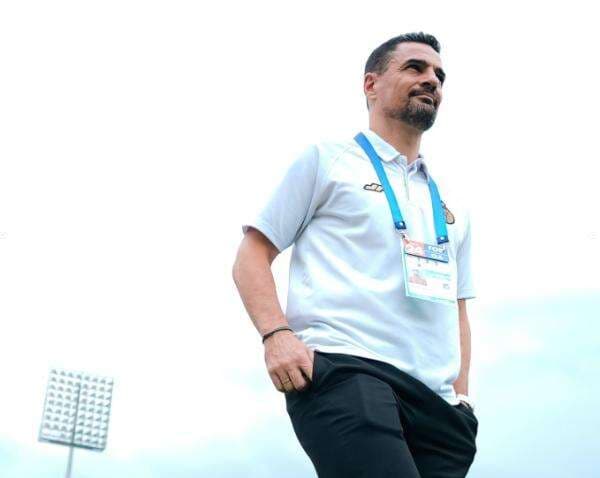 Alasan Carlo Pena Pede Persija Jakarta Bakal Menang atas Madura United Alasan Carlo Pena Pede Persija Jakarta Bakal Menang atas Madura United