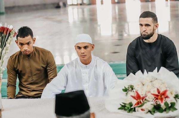 5 Atlet Mualaf yang Ramaikan Ramadhan Tahun Ini, Nomor 1 Ragnar Oratmangoen 5 Atlet Mualaf yang Ramaikan Ramadhan Tahun Ini, Nomor 1 Ragnar Oratmangoen