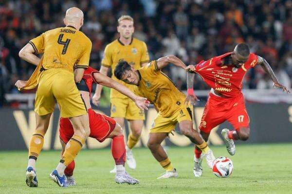 Hasil Persija vs Bhayangkara FC: Macan Kemayoran Unggul di Babak Pertama Hasil Persija vs Bhayangkara FC: Macan Kemayoran Unggul di Babak Pertama