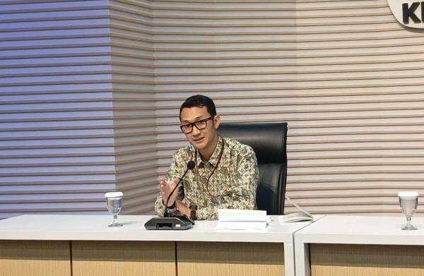 KPK Buka Suara soal Isu Beredarnya Nama-Nama Besar Terseret Kasus MBG KPK Buka Suara soal Isu Beredarnya Nama-Nama Besar Terseret Kasus MBG