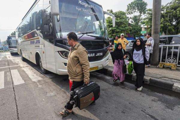 Daftar Harga Tiket Bus Jakarta-Malang untuk Lebaran 2025, Referensi Buat Mudik Daftar Harga Tiket Bus Jakarta-Malang untuk Lebaran 2025, Referensi Buat Mudik