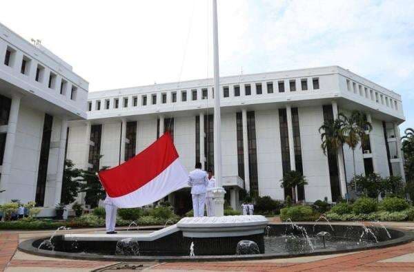 Daftar Sekretaris Kabinet Berasal dari TNI dan Polri, Nomor 1 Tolak Mobil Dinas untuk Keluarga Daftar Sekretaris Kabinet Berasal dari TNI dan Polri, Nomor 1 Tolak Mobil Dinas untuk Keluarga