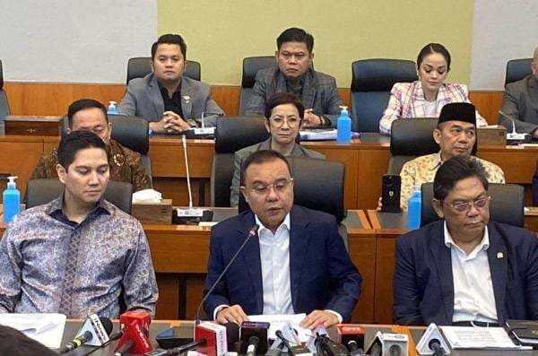 Dasco Bilang Hanya 3 Pasal Draf RUU TNI Dibahas, Jabatan di Sipil hingga Usia Pensiun Dasco Bilang Hanya 3 Pasal Draf RUU TNI Dibahas, Jabatan di Sipil hingga Usia Pensiun