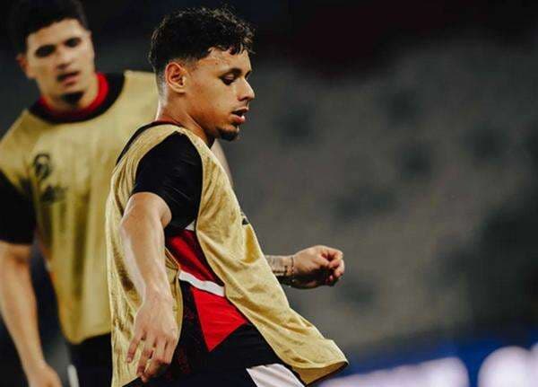 Bek Timnas Indonesia Dean James Absen di Final Piala KNVB 2024-2025, Tetap Latihan Bareng Go Ahead Eagles Bek Timnas Indonesia Dean James Absen di Final Piala KNVB 2024-2025, Tetap Latihan Bareng Go Ahead Eagles