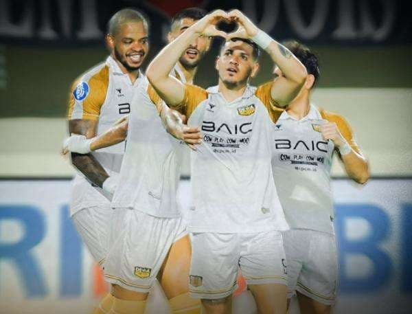 Tersisa 5 Laga, Dewa United Yakin Bisa Salip Persib Bandung dalam Perburuan Gelar Liga 1 2024-2025 Tersisa 5 Laga, Dewa United Yakin Bisa Salip Persib Bandung dalam Perburuan Gelar Liga 1 2024-2025