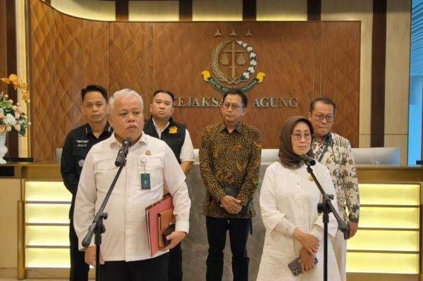 Dewan Pers Tak Ingin Cawe-cawe soal Direktur JakTV Dijerat Kejagung Dewan Pers Tak Ingin Cawe-cawe soal Direktur JakTV Dijerat Kejagung