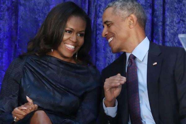 Dikabarkan Cerai dengan Barack Obama, Michelle Pamer Cincin Kawin Dikabarkan Cerai dengan Barack Obama, Michelle Pamer Cincin Kawin