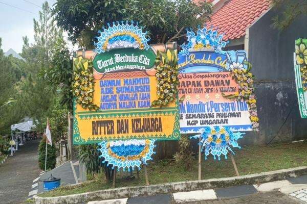 Duka Keluarga Jemaah Umrah Asal Semarang yang Meninggal di Arab, Sengaja Ingin Idulfitri di Tanah Suci Duka Keluarga Jemaah Umrah Asal Semarang yang Meninggal di Arab, Sengaja Ingin Idulfitri di Tanah Suci