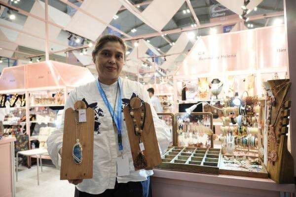 Dukungan BRI Antar Usaha Lokal Perhiasan Batu Alam Rambah Pasar Internasional Dukungan BRI Antar Usaha Lokal Perhiasan Batu Alam Rambah Pasar Internasional