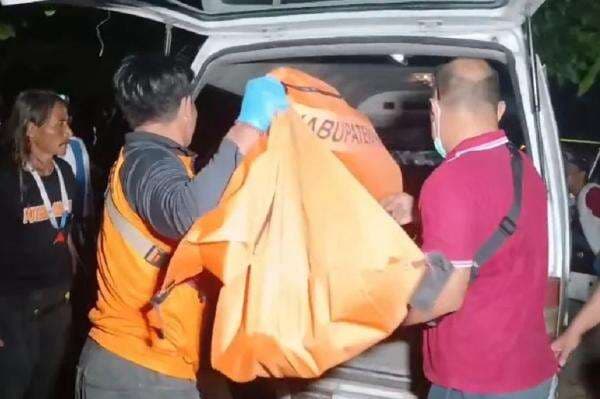Kronologi Siswi SD Ditemukan Tewas dalam Rumah di Sragen, Motor Keluarga Ikut Hilang Kronologi Siswi SD Ditemukan Tewas dalam Rumah di Sragen, Motor Keluarga Ikut Hilang