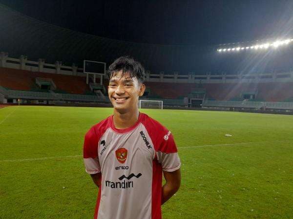 Nova Arianto Larang Pemain Timnas Indonesia U-17 Main Medsos, Evandra Florasta: Berani Langgar Bisa Kena Denda! Nova Arianto Larang Pemain Timnas Indonesia U-17 Main Medsos, Evandra Florasta: Berani Langgar Bisa Kena Denda!