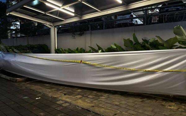 Pria Tewas Usai Lompat dari Lantai 11 Mal PVJ Bandung Ternyata Mahasiswa Prodi Ilmu Komputer UPI Pria Tewas Usai Lompat dari Lantai 11 Mal PVJ Bandung Ternyata Mahasiswa Prodi Ilmu Komputer UPI