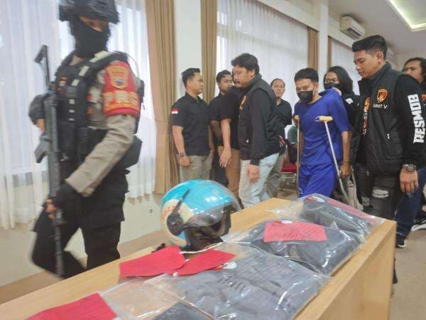 5 Fakta Perampokan Toko Emas Sumbang, Nomor 3 Aksi Dilakukan untuk Modal Nikah 5 Fakta Perampokan Toko Emas Sumbang, Nomor 3 Aksi Dilakukan untuk Modal Nikah