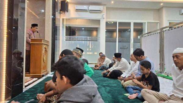 Malam ke-11 Ramadan, Ustaz Abdul Haris Pimpin Tarawih Khusyuk di Masjid Renjana Malam ke-11 Ramadan, Ustaz Abdul Haris Pimpin Tarawih Khusyuk di Masjid Renjana