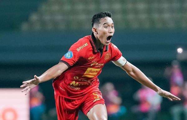Gol Jarak Jauh Rizky Ridho di Laga Persija Jakarta vs Arema FC Jadi Sorotan, Layak Masuk Nominasi Puskas Award 2025? Gol Jarak Jauh Rizky Ridho di Laga Persija Jakarta vs Arema FC Jadi Sorotan, Layak Masuk Nominasi Puskas Award 2025?