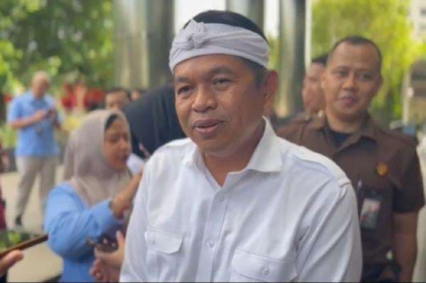 Dedi Mulyadi Targetkan Premanisme di Jabar Berkurang hingga Nol Dedi Mulyadi Targetkan Premanisme di Jabar Berkurang hingga Nol