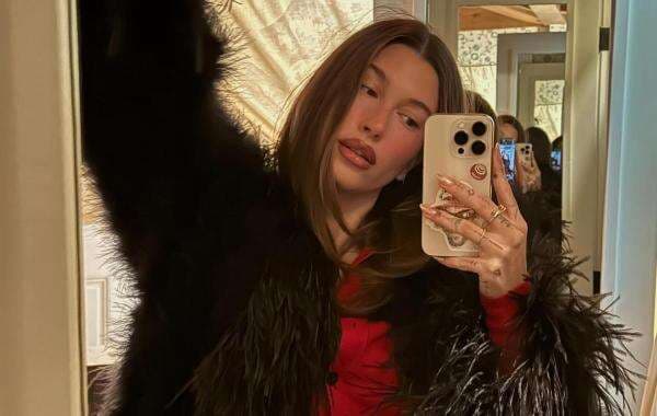 Hailey Bieber Akui Punya 2 Kista Ovarium, Rasakan Mual hingga Kram Perut Hailey Bieber Akui Punya 2 Kista Ovarium, Rasakan Mual hingga Kram Perut