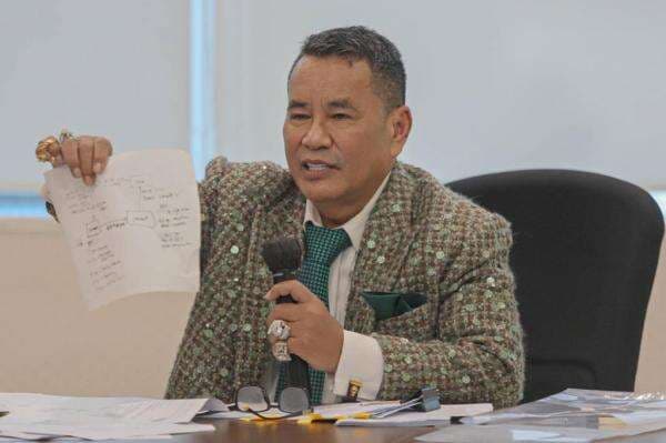 Hotman Paris Ungkap Kronologi Gugatan CMNP ke BHIT dan Hary Tanoesoedibjo yang Dinilai Tak Berdasar! Hotman Paris Ungkap Kronologi Gugatan CMNP ke BHIT dan Hary Tanoesoedibjo yang Dinilai Tak Berdasar!