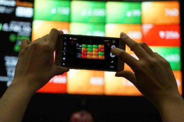 Kebijakan Trump Bikin Pasar Takut, IHSG Anjlok 9,1 Kebijakan Trump Bikin Pasar Takut, IHSG Anjlok 9,1