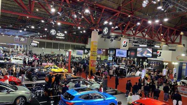 Naik, Penjualan Mobil pada Februari 2025 Tembus 72.295 Unit Naik, Penjualan Mobil pada Februari 2025 Tembus 72.295 Unit