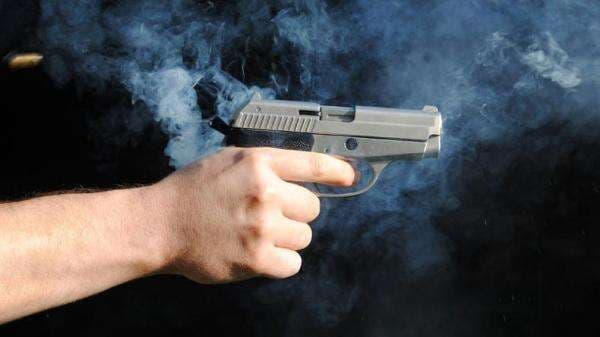 Geger! Warga Sukabumi Tewas Tertembak Peluru Nyasar saat Tidur dengan Istri Geger! Warga Sukabumi Tewas Tertembak Peluru Nyasar saat Tidur dengan Istri