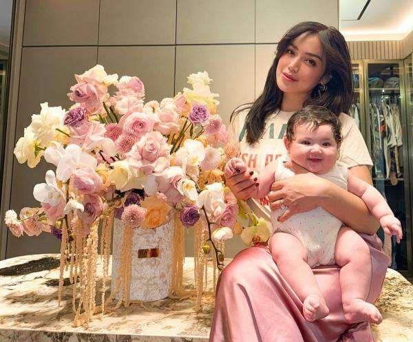 Berat Badan Anak Jessica Iskandar Sesuai Saran Dokterdi Usia Tiga Bulan, Ini Rahasianya Berat Badan Anak Jessica Iskandar Sesuai Saran Dokterdi Usia Tiga Bulan, Ini Rahasianya
