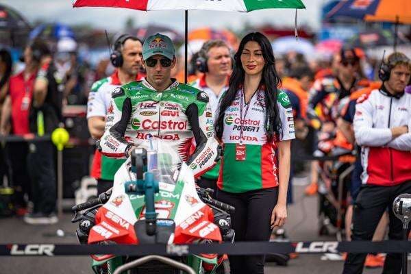 Johann Zarco Layak Jadi Pembalap Tim Pabrikan Honda HRC Johann Zarco Layak Jadi Pembalap Tim Pabrikan Honda HRC