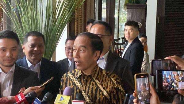 Jokowi: Bukan Hanya Bertemu Serdik Sespimen Polri, Taruna Angkatan Laut Juga Pernah Jokowi: Bukan Hanya Bertemu Serdik Sespimen Polri, Taruna Angkatan Laut Juga Pernah