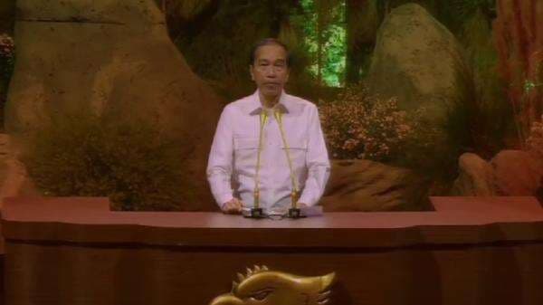 Jokowi Sebut Dukungan ke Prabowo Kuat: Saking Kuatnya, Dikit-Dikit Salah Jokowi Jokowi Sebut Dukungan ke Prabowo Kuat: Saking Kuatnya, Dikit-Dikit Salah Jokowi