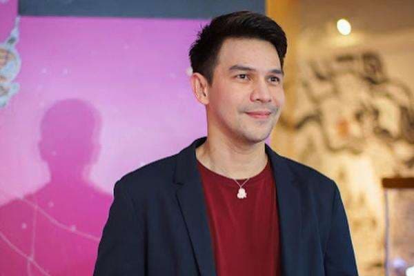 Jonathan Frizzy Diperiksa Terkait Kasus Narkoba, Vape Diduga Mengandung Obat Keras Jonathan Frizzy Diperiksa Terkait Kasus Narkoba, Vape Diduga Mengandung Obat Keras