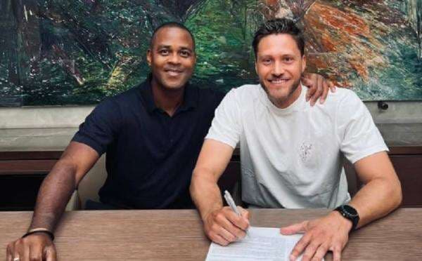 Siapa Jordy Kluitenberg? Sosok yang Ikut Rombongan Asisten Pelatih Timnas Indonesia Siapa Jordy Kluitenberg? Sosok yang Ikut Rombongan Asisten Pelatih Timnas Indonesia